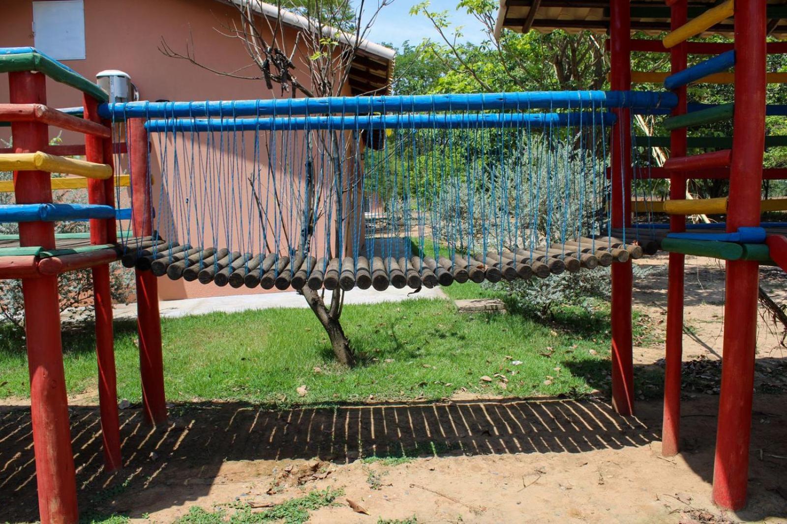 Lodge Mantilla