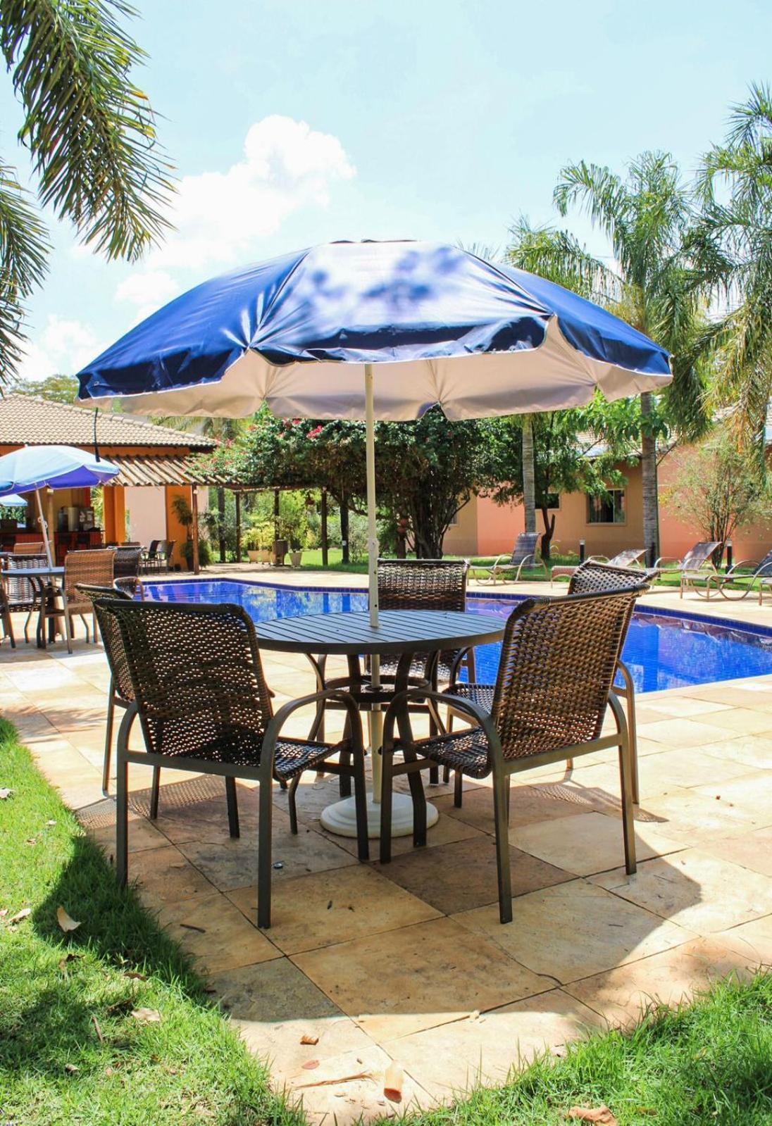 Lodge Mantilla
